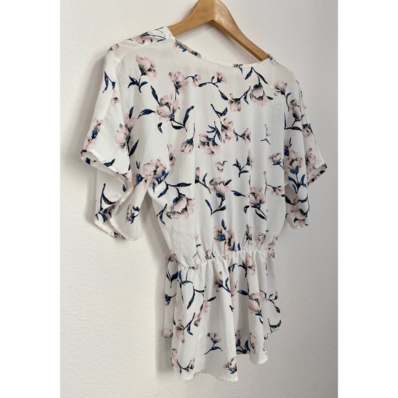 Sienna Sky • Floral White Sheer Buttoned Feminine Blouse - Picture 12 of 14